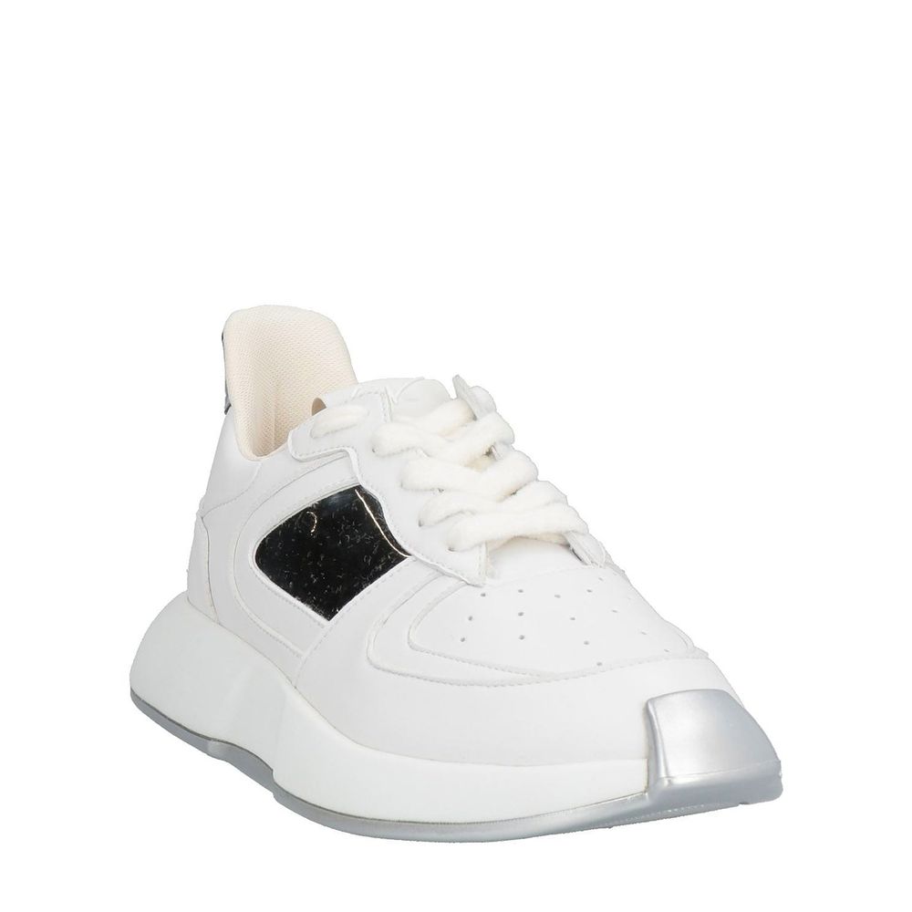 Sneakers with silver detailing