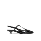 Leather pumps with a medium heel