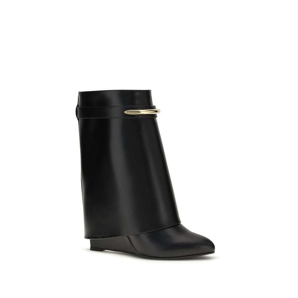 Leather Shark ankle boots