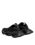 Black slip-on low-top sneakers