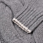 Maglione in cashmere grigio