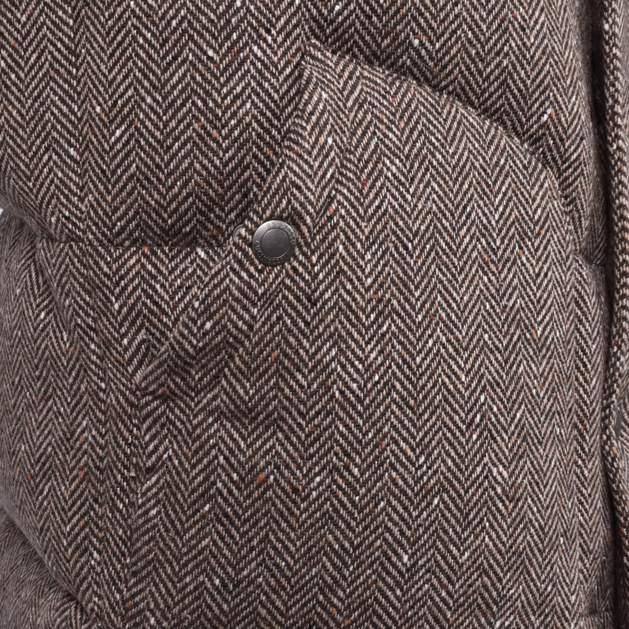 Sleeveless wool jacket