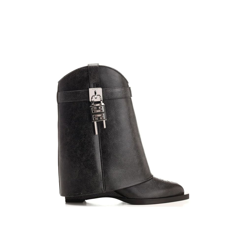 Leather boots