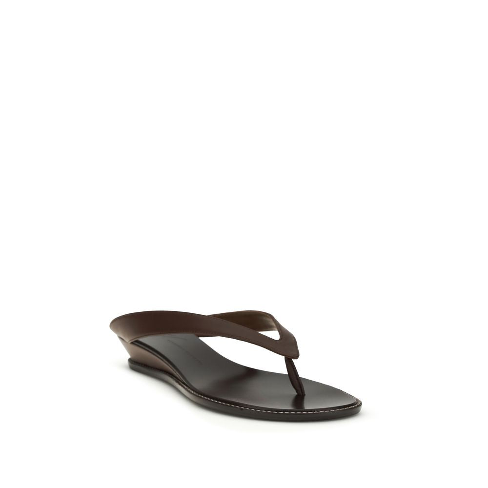 Sandali in pelle con zeppa