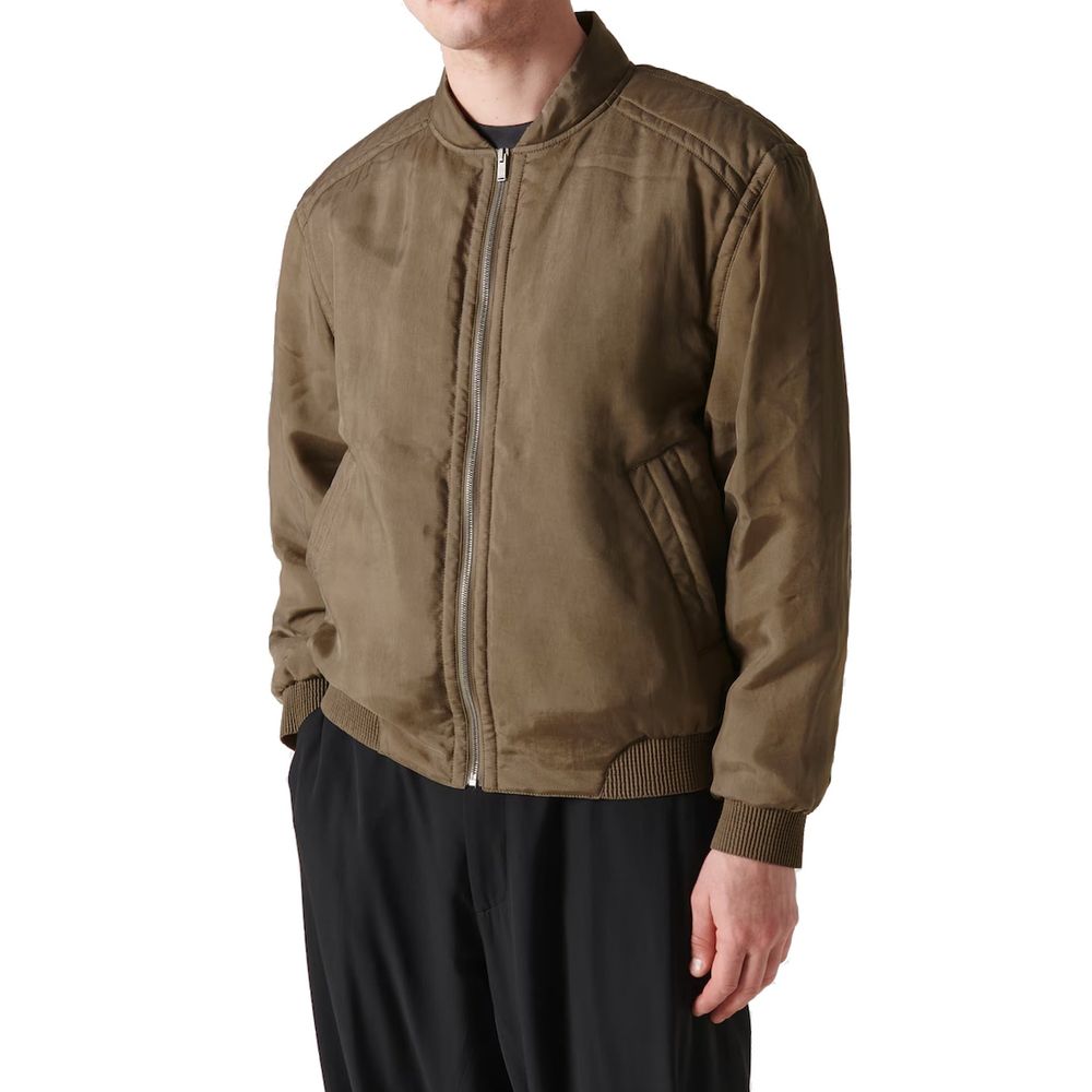 Jacket with ribbed trims