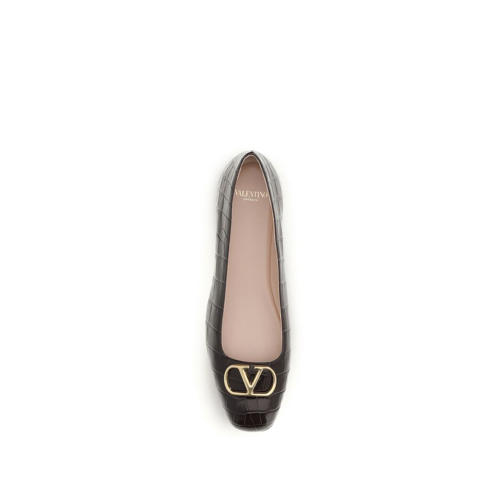 VLogo ballet flats