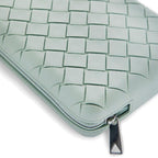 Pochette con effetto intrecciato