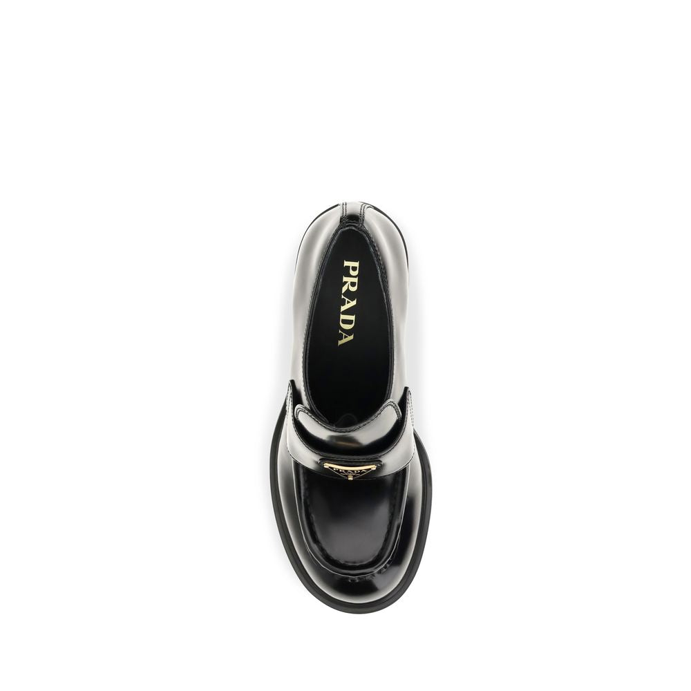 Heeled leather loafers
