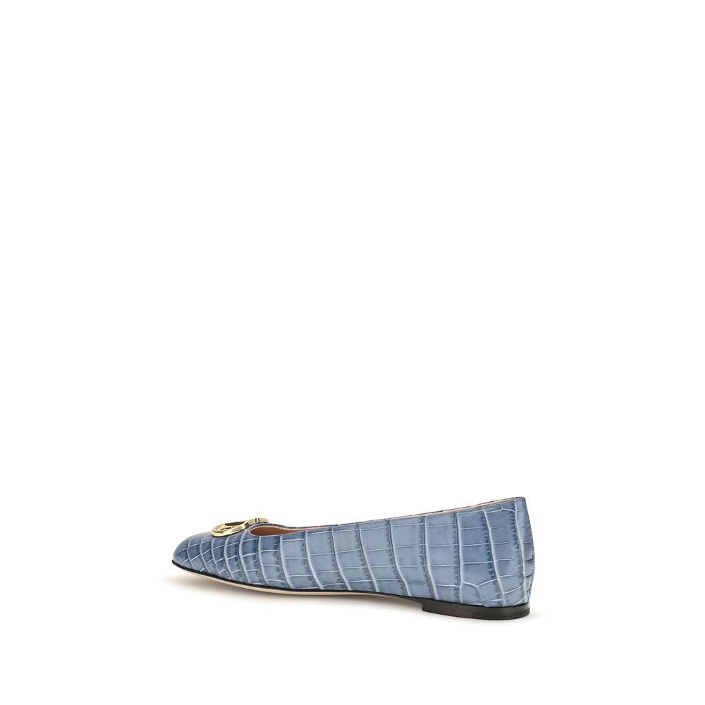 VLogo ballet flats