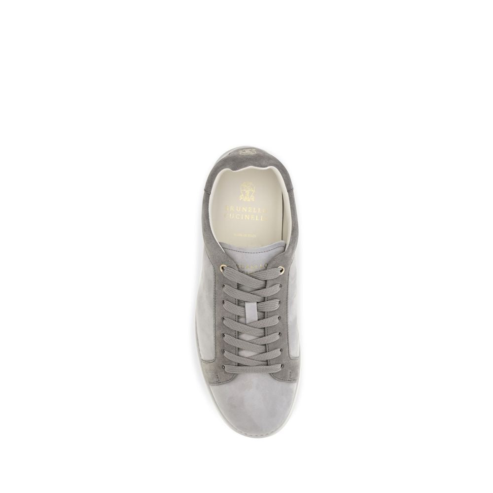 Sneakers in suede