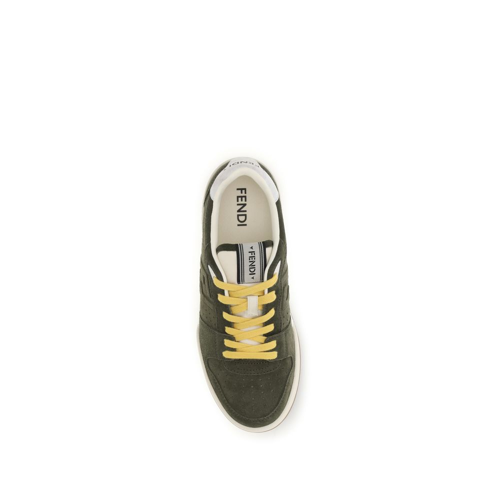 Sneakers match in suede