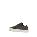 Sneakers in suede