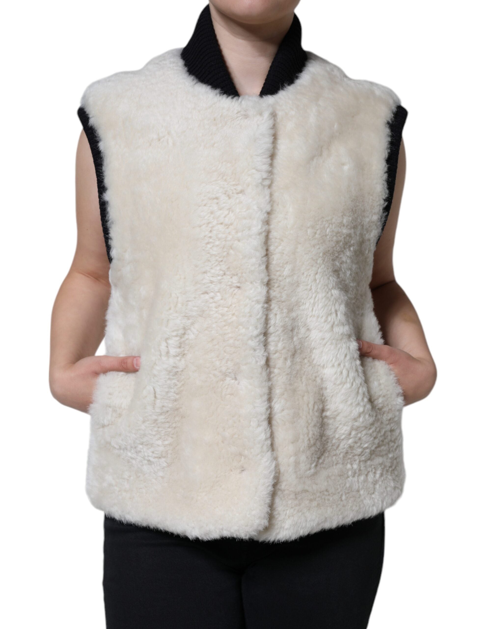 Gilet with front pockets
