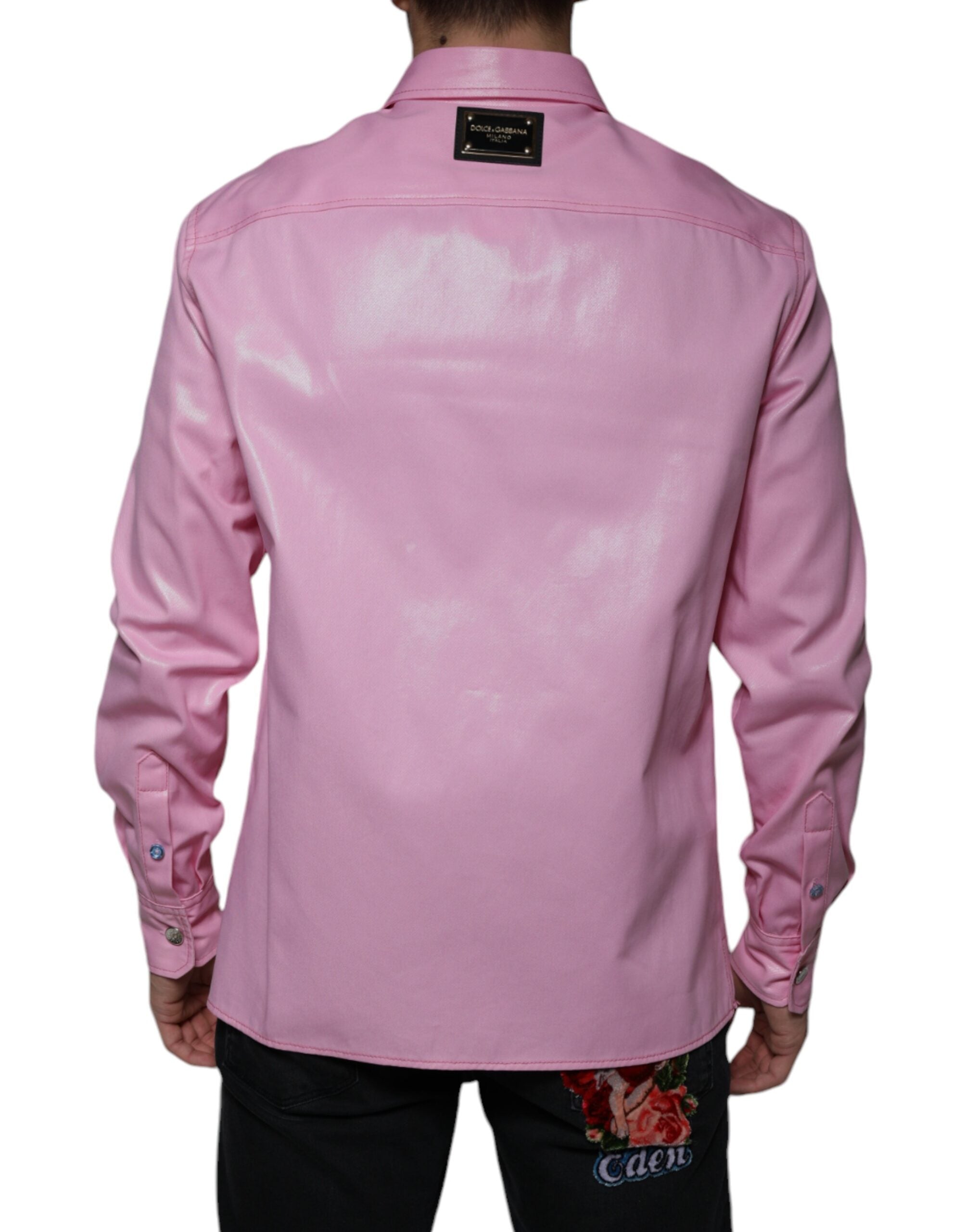 Camicia rosa in cotone con colletto e bottoni