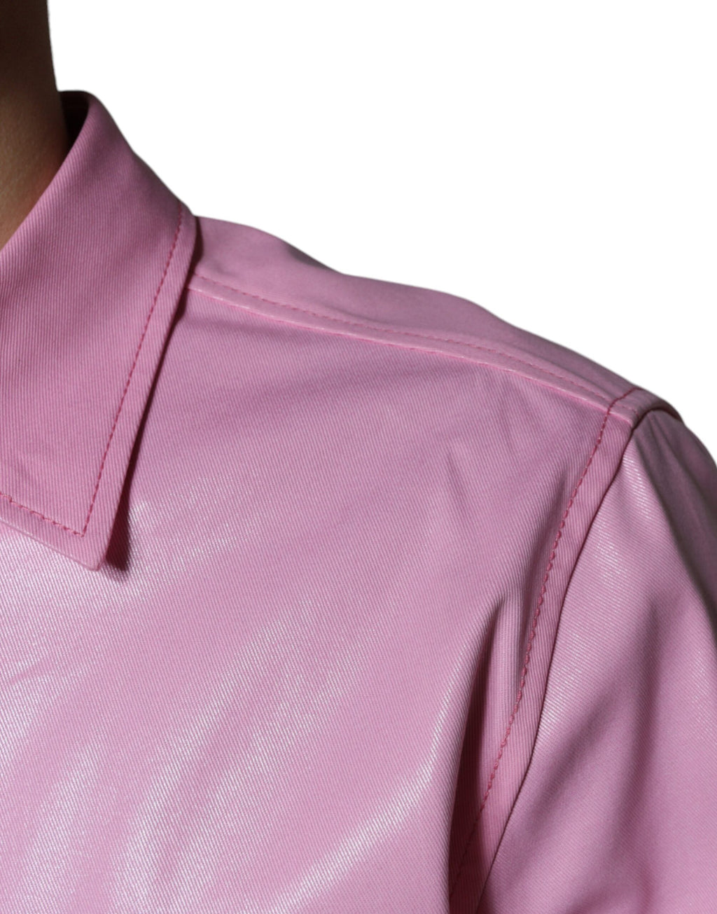 Camicia rosa in cotone con colletto e bottoni