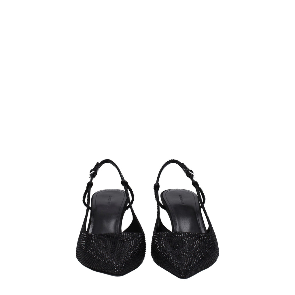 Black high-heeled fabric pumps