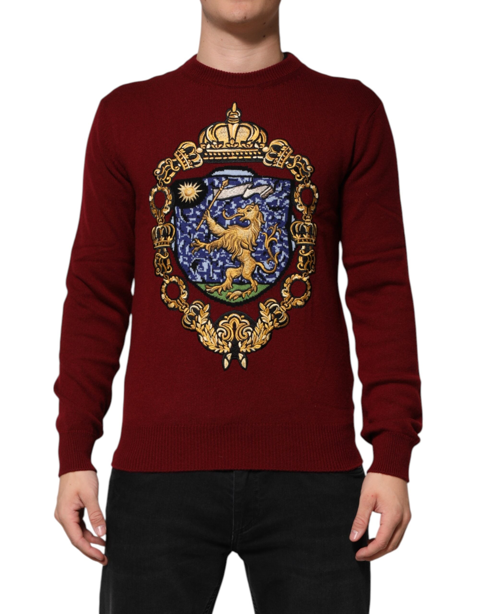 Bordeaux cashmere pullover with lion crest