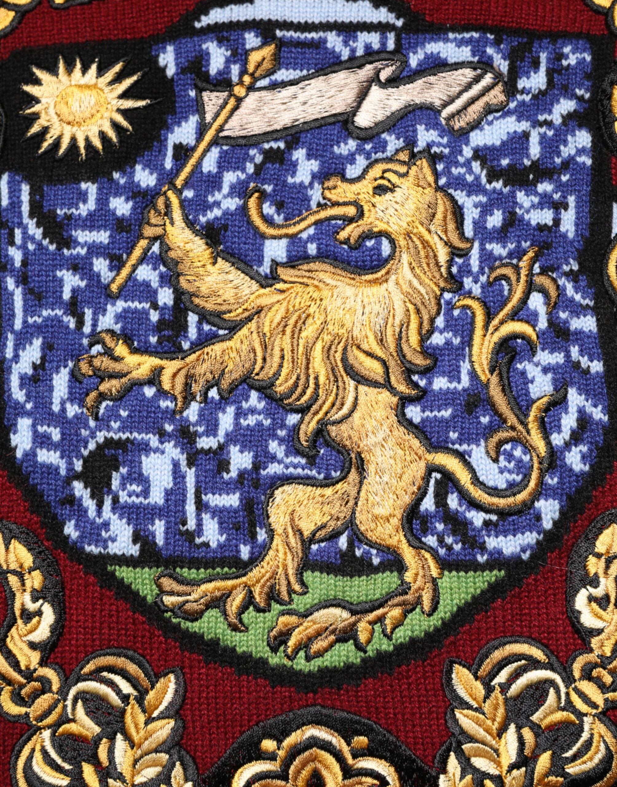 Bordeaux cashmere pullover with lion crest