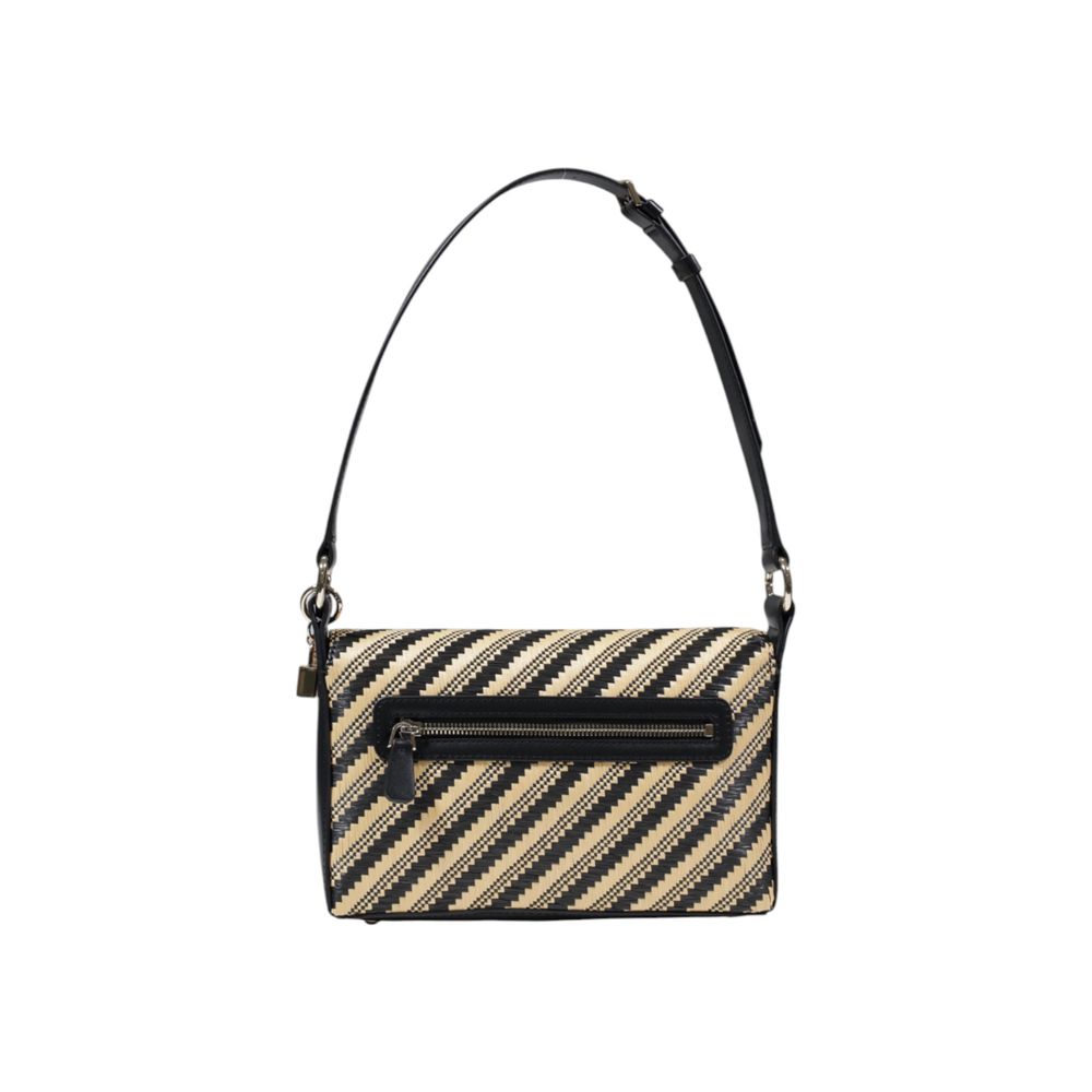 Black polypropylene bag